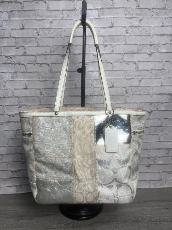 Coach Handbags - Vintage Y2K COACH Poppy Signature Patchwork Tote Bag 13498